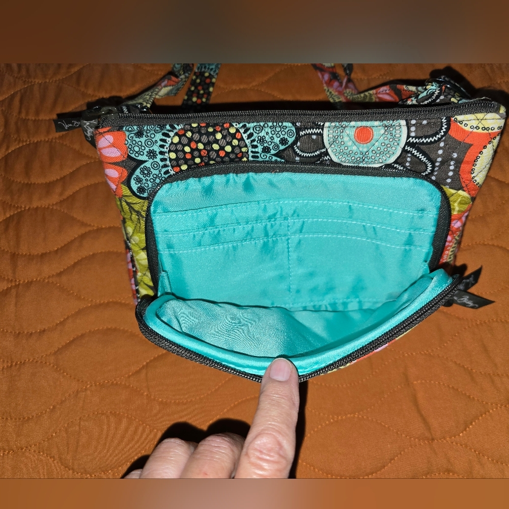 Floral Patterned Shoulder Bag - Picture 4 of 6